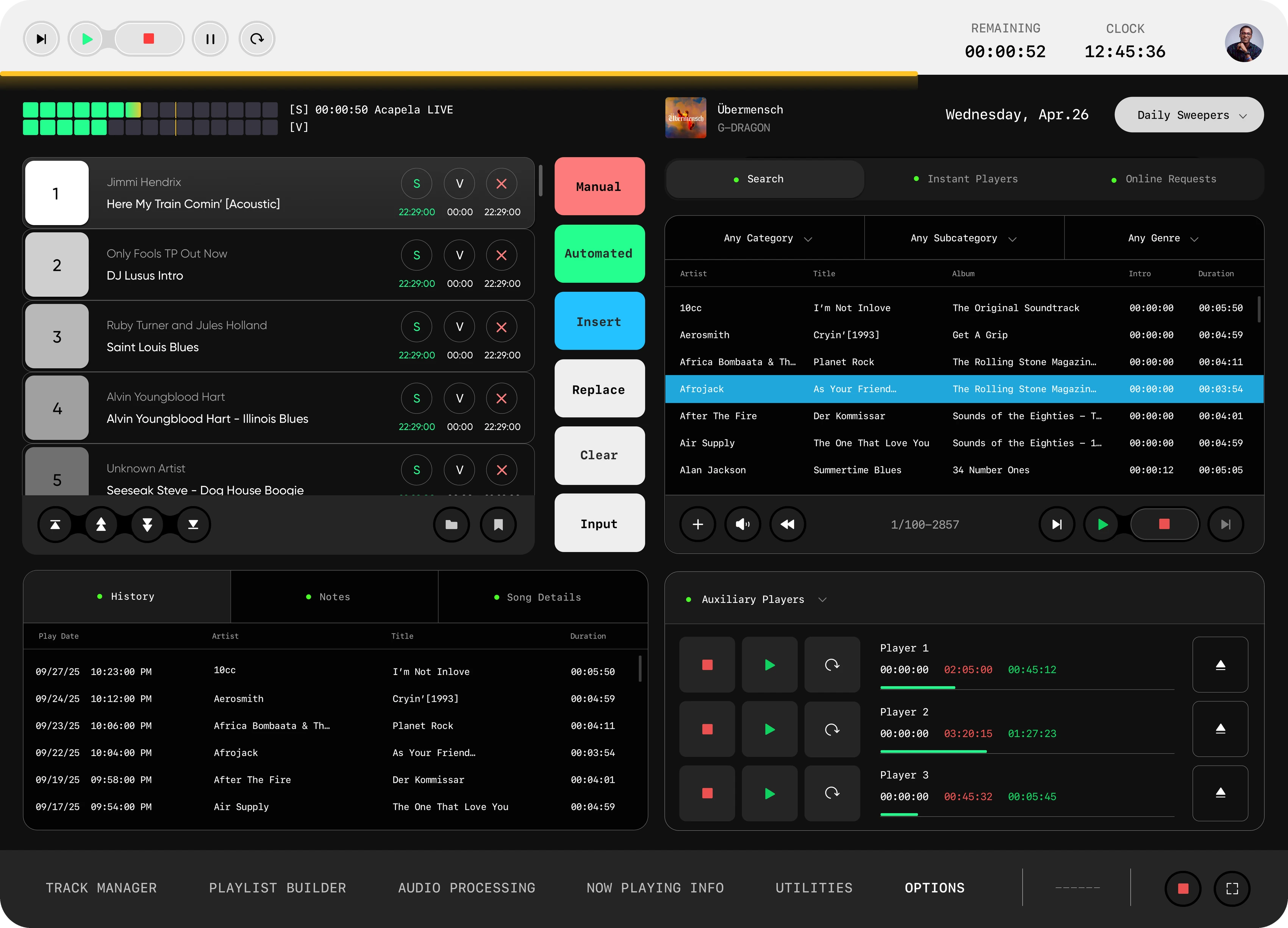 The redesigned main screen: five decks, colour-coded mode buttons, library and auxiliary players